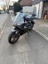 Yamaha YZF-R125 - YAMAHA 2012 YZF R1