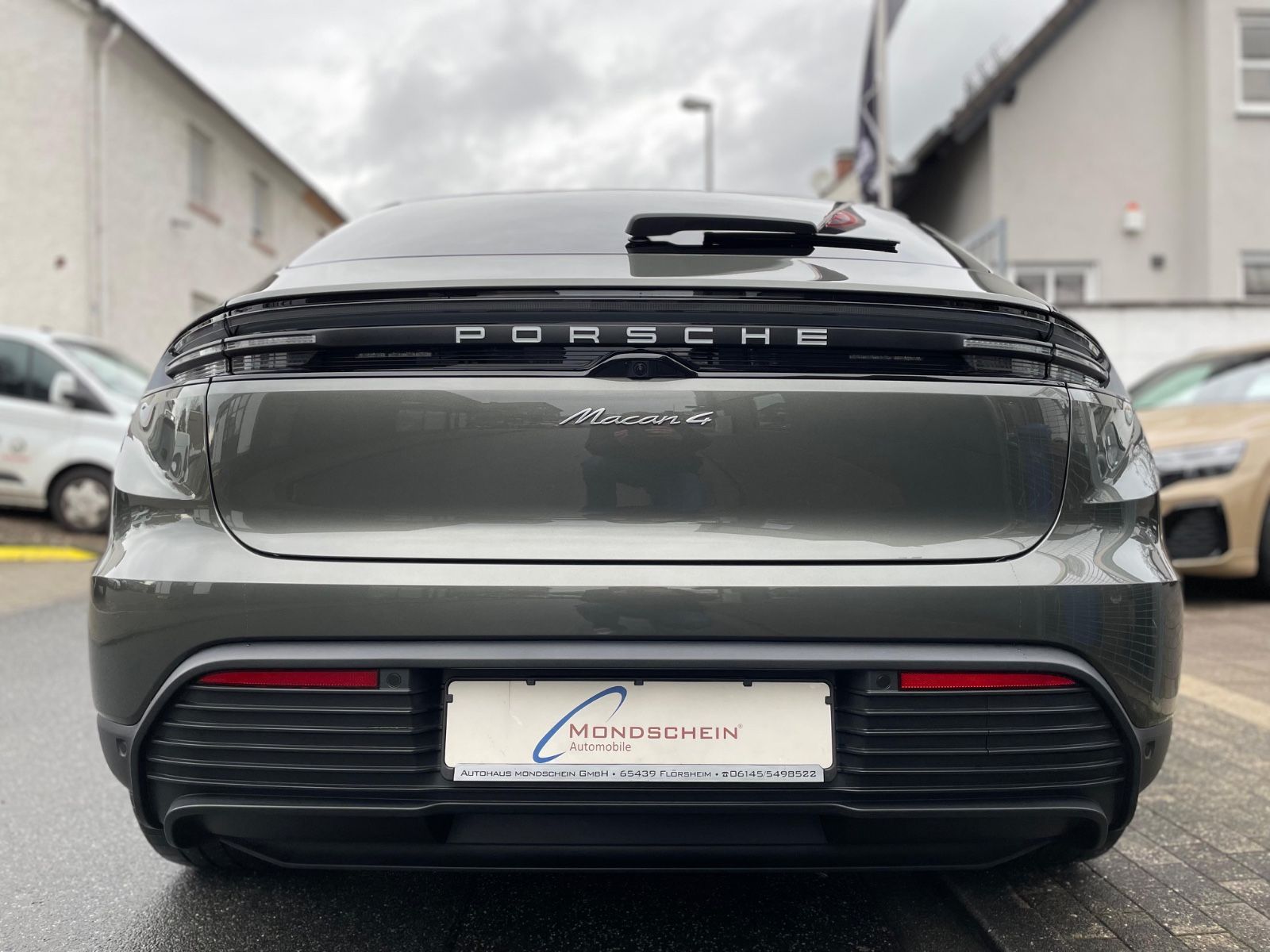 Fahrzeugabbildung Porsche Macan 4 |ACC|22"|Pano|3.Disp|SportChrono|PASM|