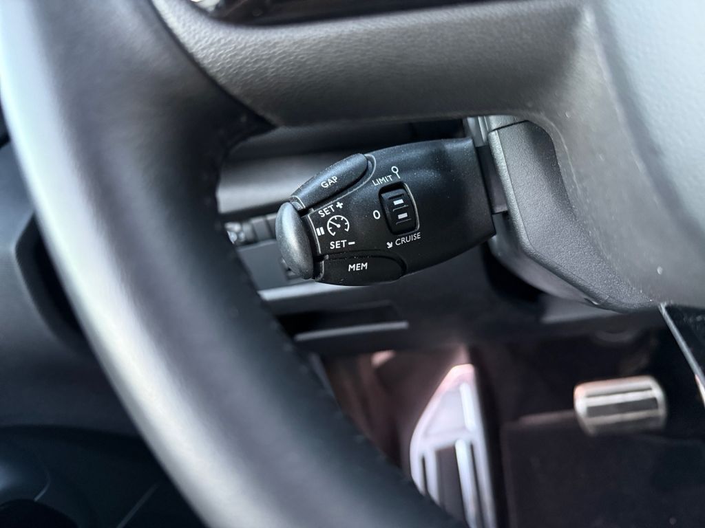 Fahrzeugabbildung Citroën C5 Aircross Hybrid 225 e-EAT8 SHINE PACK