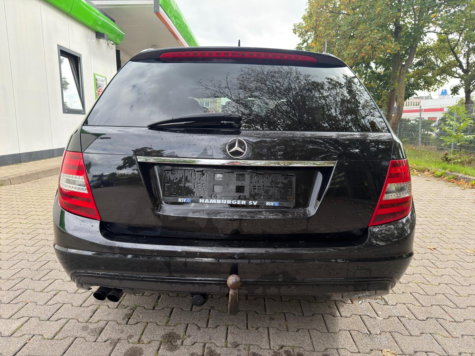 Mercedes-Benz C200 2012 — engine 2.143 cm³, 136 HP (100kW)