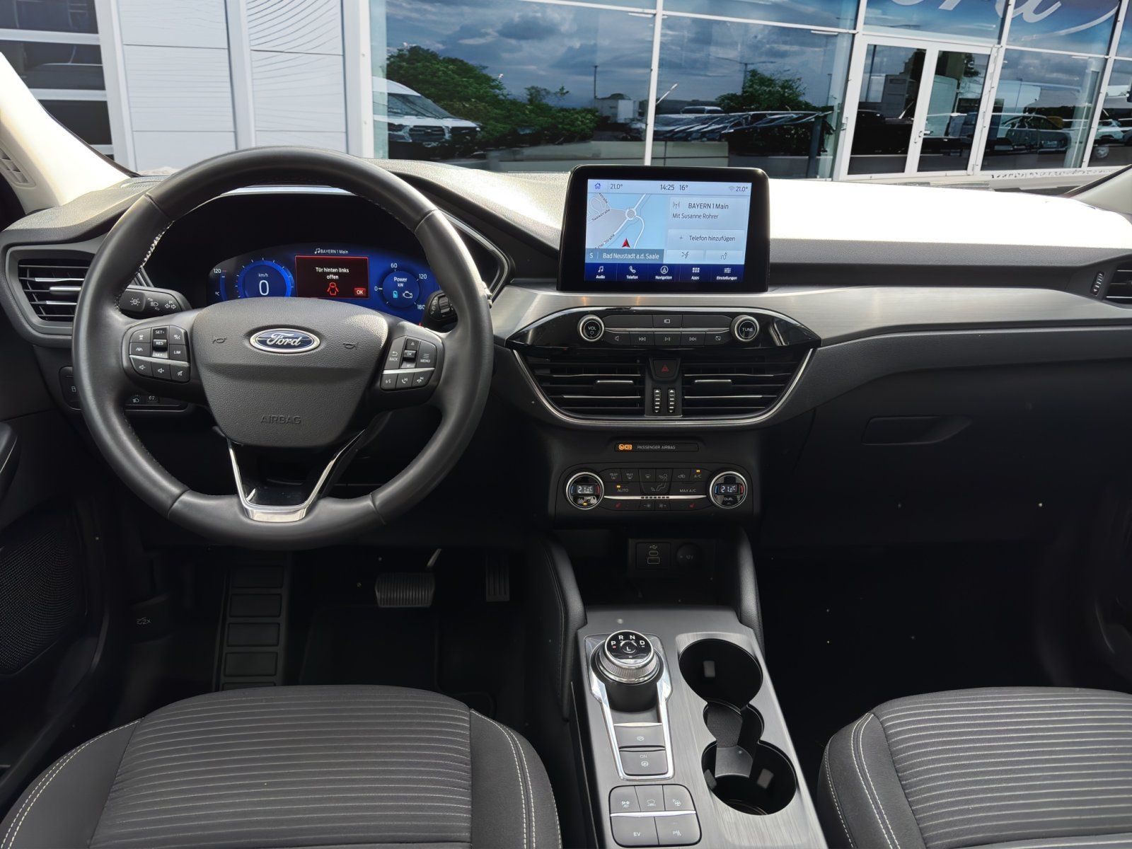 Fahrzeugabbildung Ford Kuga Plug-In Hybrid Titanium