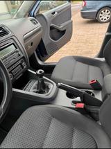 Volkswagen VW-jetta-ferkaufen- bluemotion - Volkswagen Jetta: Bluemotion