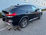 BMW X4 xDrive20i AT M Sport X M Sport X Scheckheft  - BMW X4 Gebrauchtwagen in Berlin