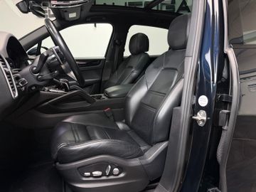 Porsche Cayenne - 10