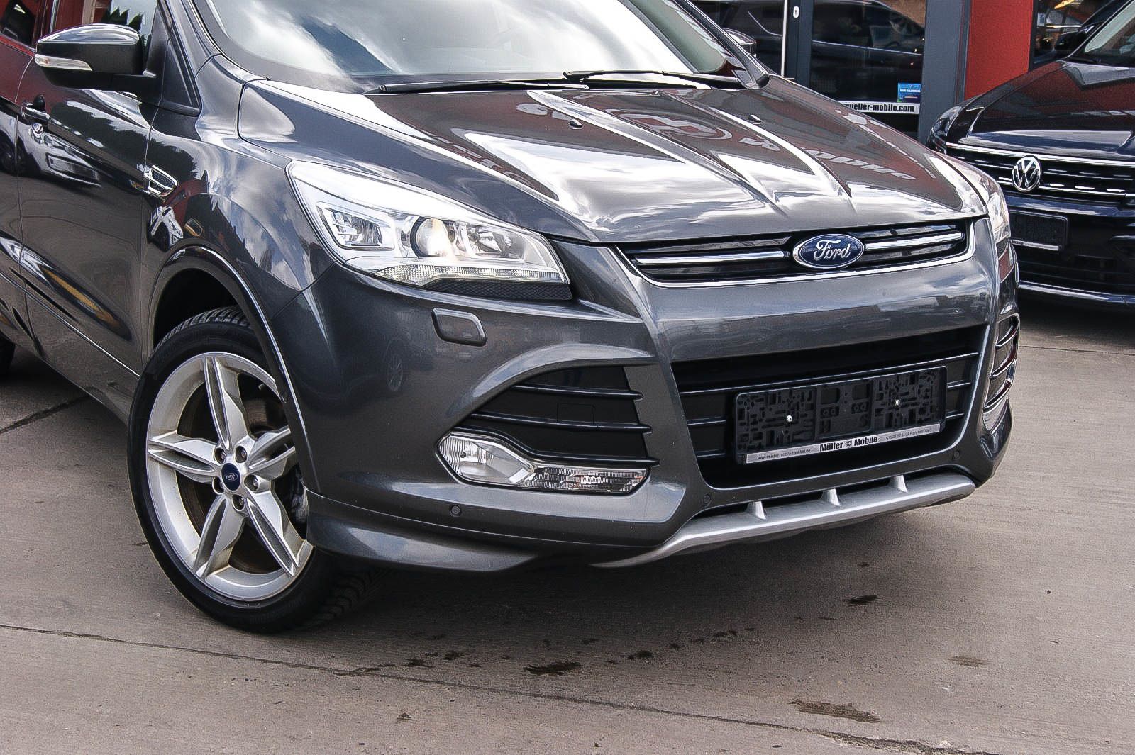 Fahrzeugabbildung Ford Kuga 1.5EcoBoost Individual XENON NAVIGATION 1HD