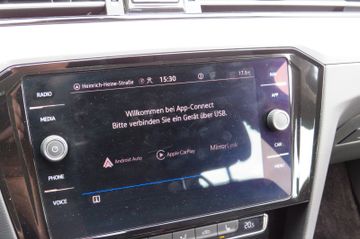 Fahrzeugabbildung Volkswagen Passat Variant Business DSG NAVI ACC LED MASSAGE