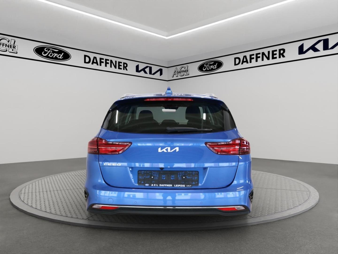 Kia Ceed_sw Vision Kamera PDC Navi SHZ Tempomat Alu