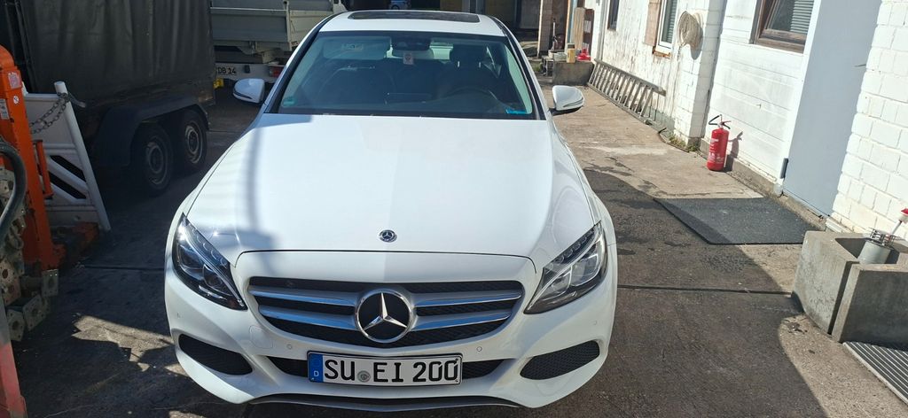 Image of Mercedes-Benz C 200