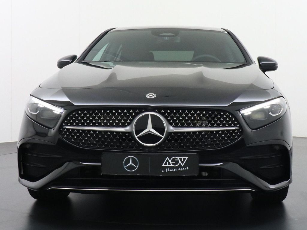 Mercedes-Benz A 250 e Star Edition AMG Line | Panorama - Schie