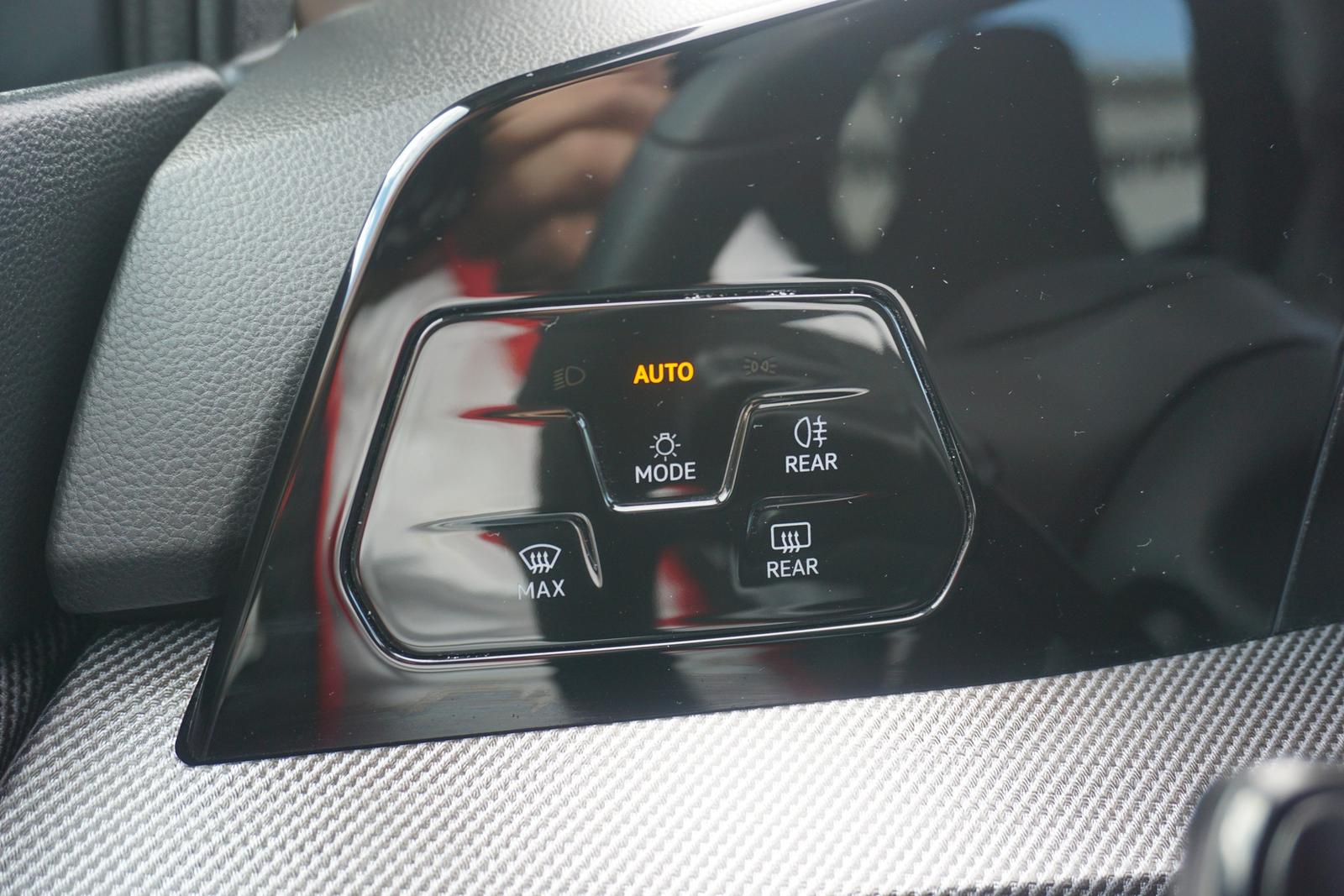 Volkswagen Golf VIII 1.5 R-Line LED ACC Android Apple PDC, миниатюра 22