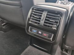 VW Passat Variant 2.0 TDI DSG~ACC~LED~Kam