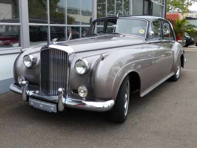 Bentley S2