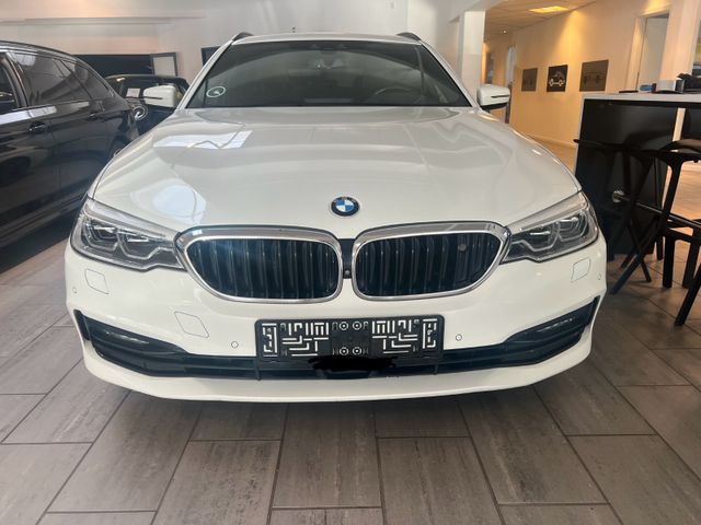 BMW 540 Baureihe 5 Touring 540 d xDrive Sport Line