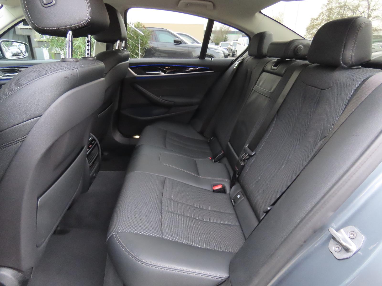 BMW 530e iPerformance Sport Line Leder Ambiente