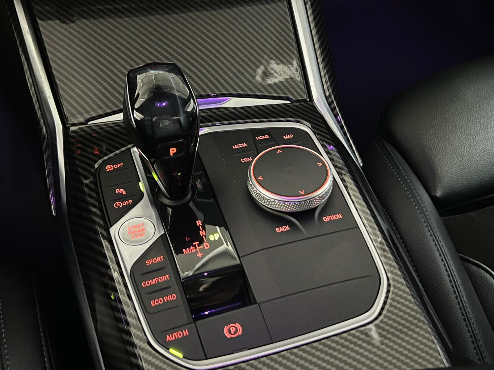 Fahrzeugabbildung BMW 330 i M SPORT PAKET/AMBI/LASER/DRAVITGRAU/DE FZG