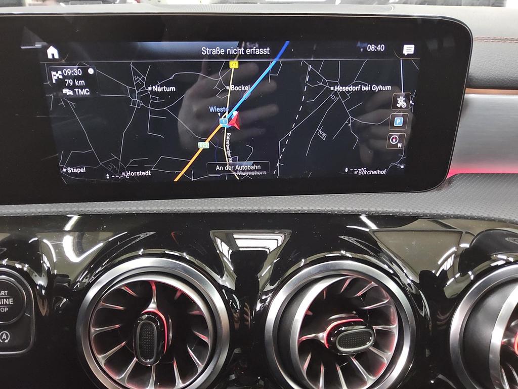 Mercedes-Benz CLA 220