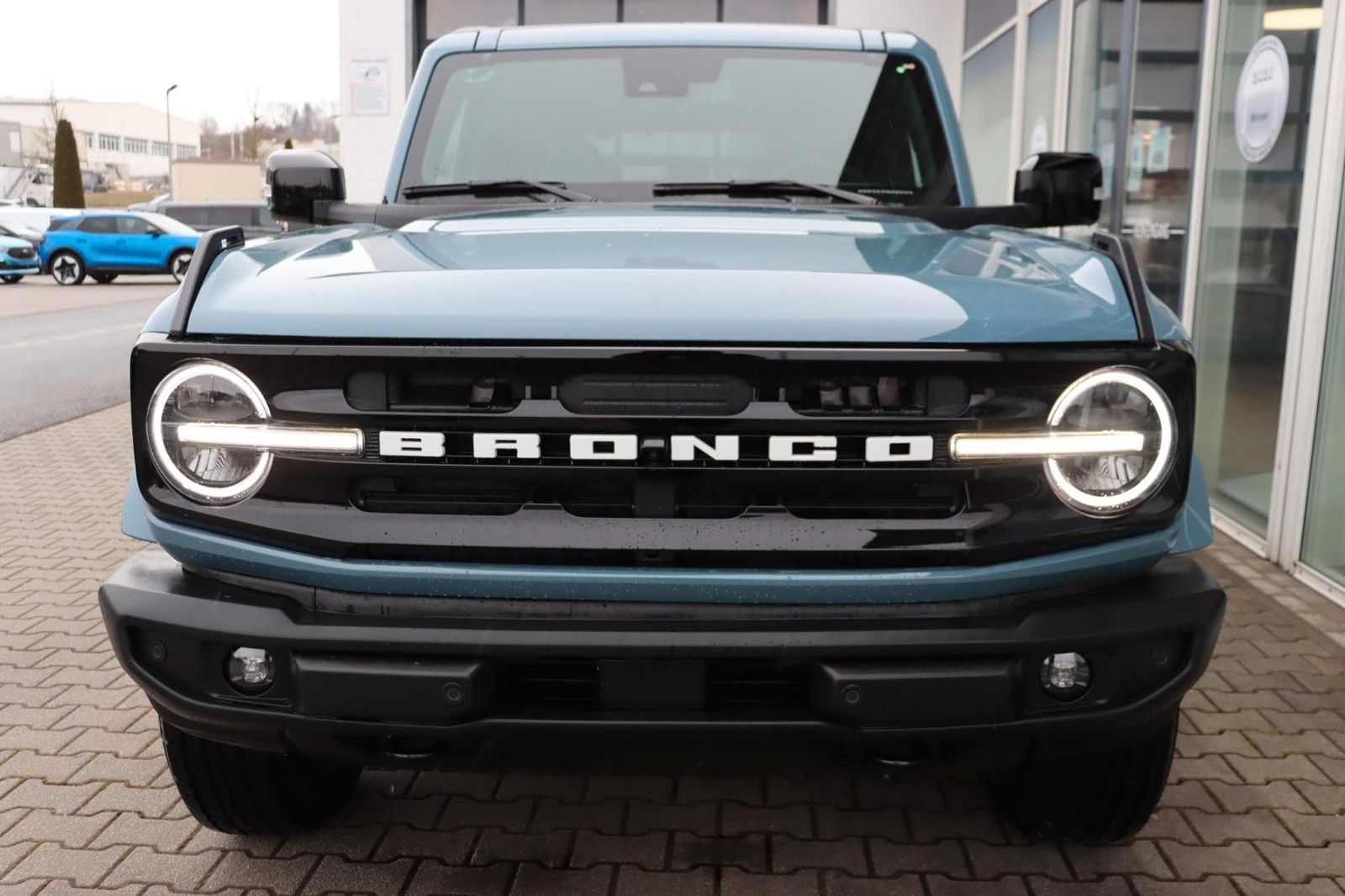 Ford Bronco Outer Banks 2.7 V6 4x4 Hardtop 0,0 % FIN imagem 3