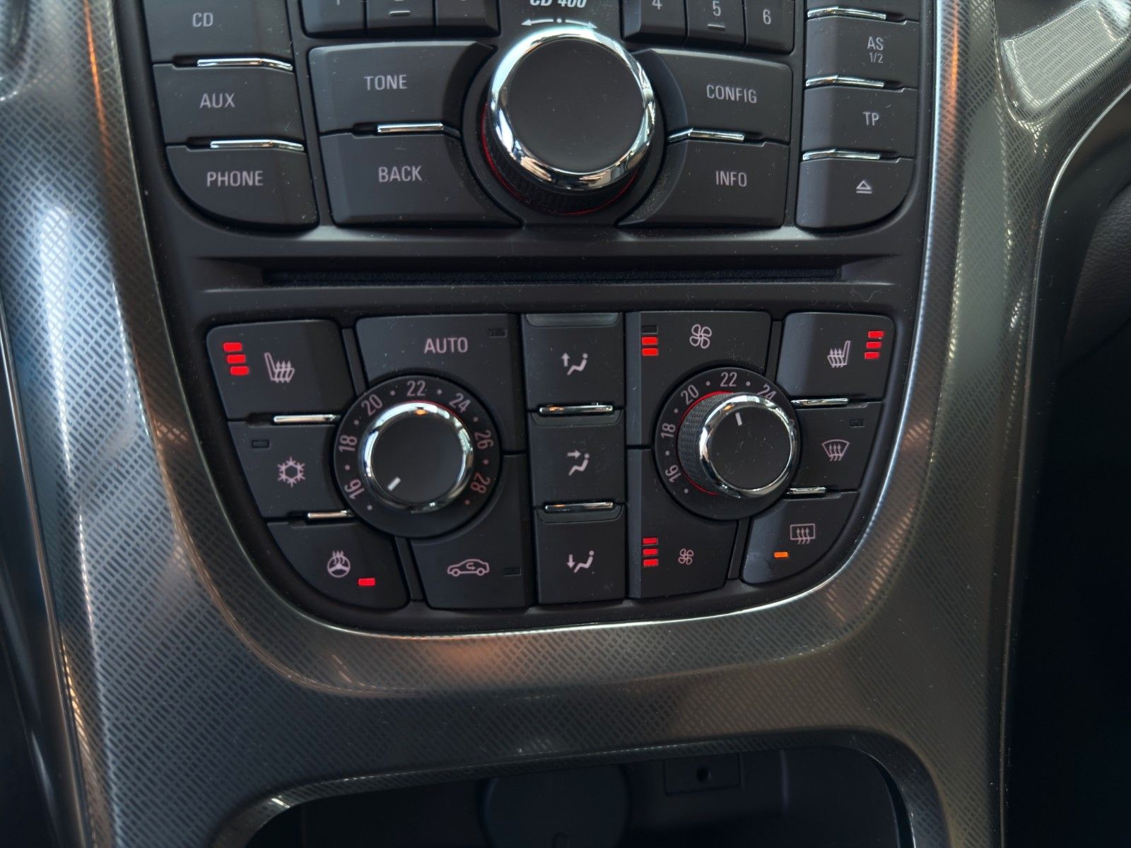 Fahrzeugabbildung Opel Astra J Sports *Bhz-Lenkrad*Tempomat*PDC*Sitzhz