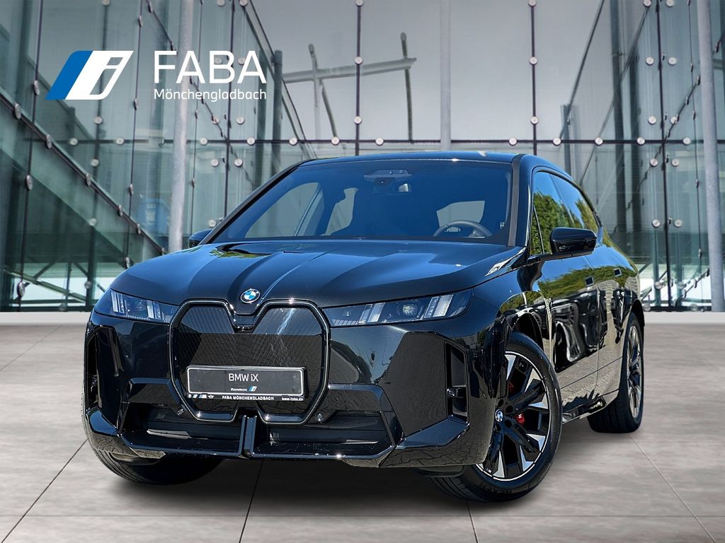 Image of BMW iX