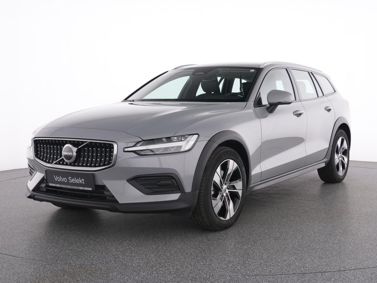 Volvo V60 Cross Country B4 AWD Plus+WINTERPAK+RFK