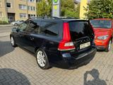 Volvo V70 Kombi Linje Svart*NAVI*KAM*Bi-XENON*SHZ*AHK - Volvo V70: Linje Svart