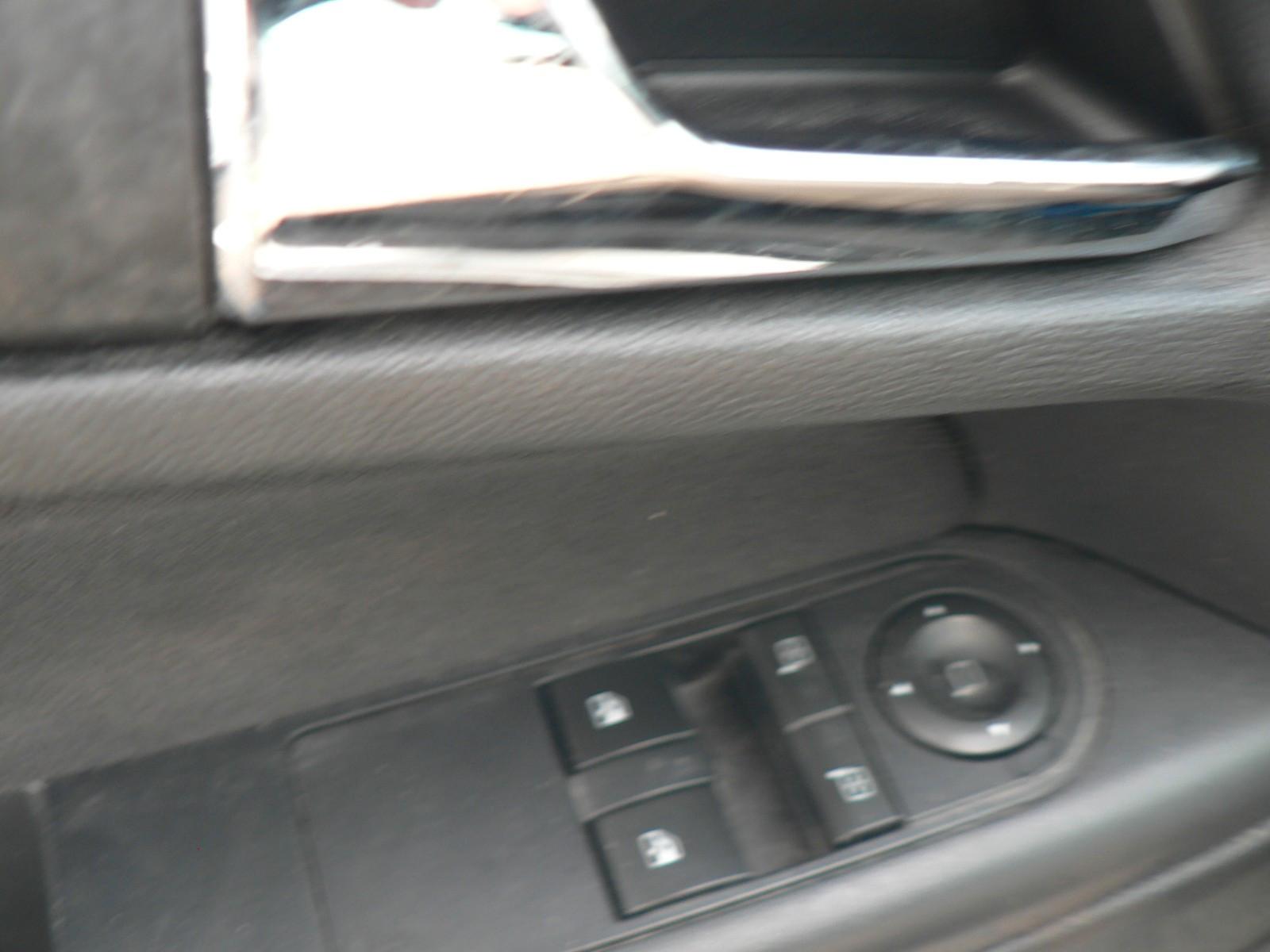 Opel Astra 2010 — photo 9