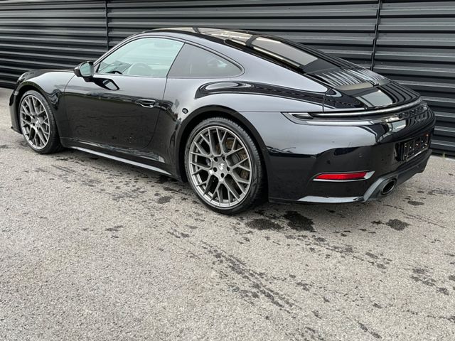 Porsche 911-992 CARRERA FACELIFT-SPORTDESIGN-NP:170.000