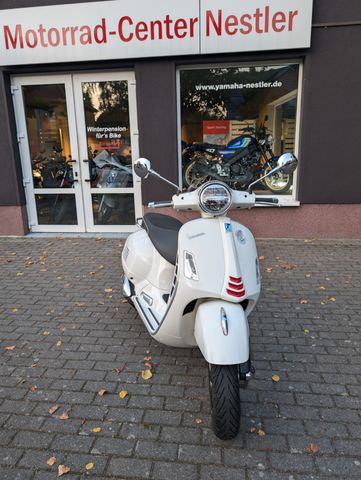 Vespa GTS 300