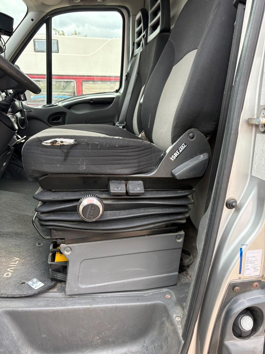 Iveco Daily 3.0 35 S 17 Express Maxi