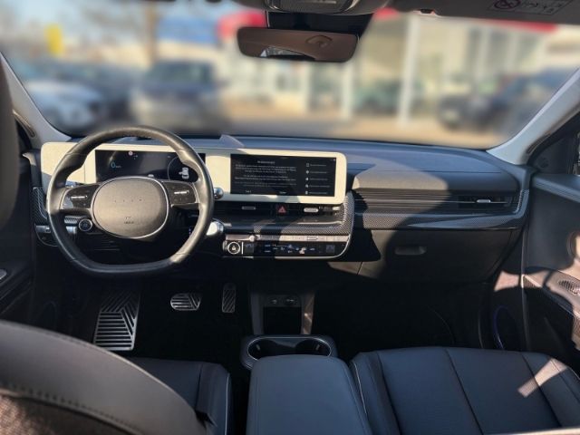 Fahrzeugabbildung Hyundai IONIQ 5 Uniq Elektro 4WD +KLIMA+LEDER+LED+RFK+UV