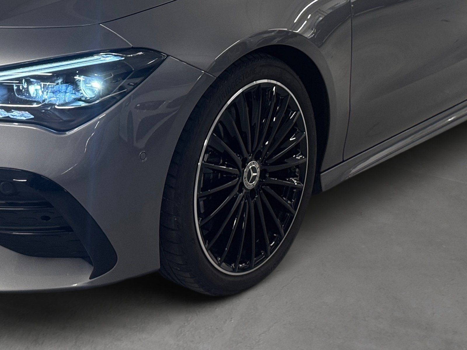 Fahrzeugabbildung Mercedes-Benz CLA 250 4M AMG*Burmester*Night*19"*Totwinke*LED*