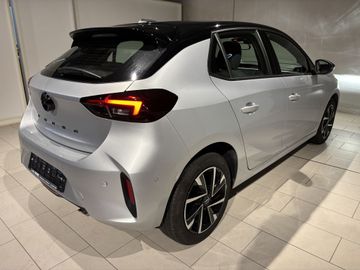 Fotografie 9 des Opel Corsa 1.2 Direct Injection Turbo GS