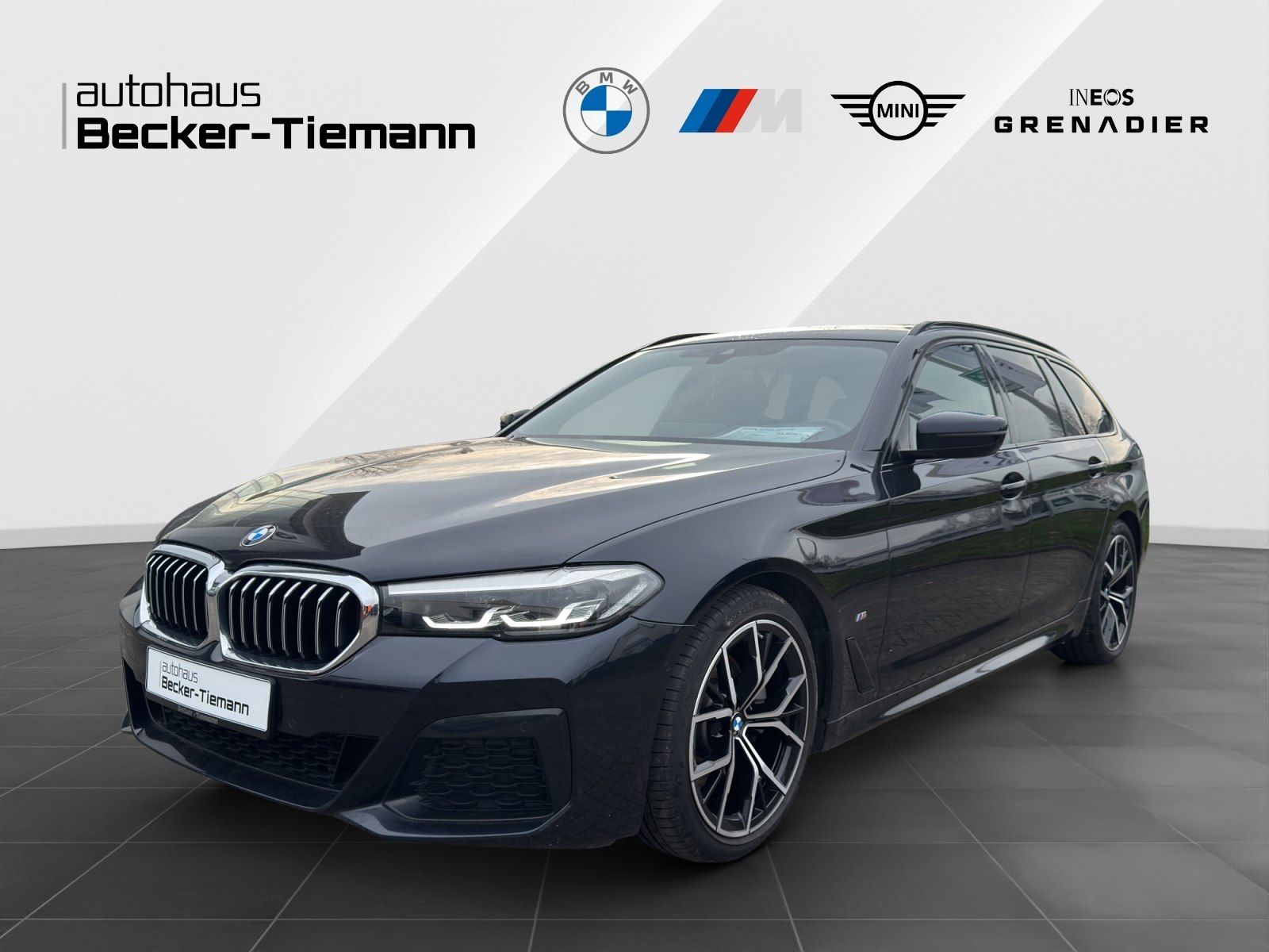 BMW 520d xDrive Touring 19" / M Paket / AHK / HiFi /