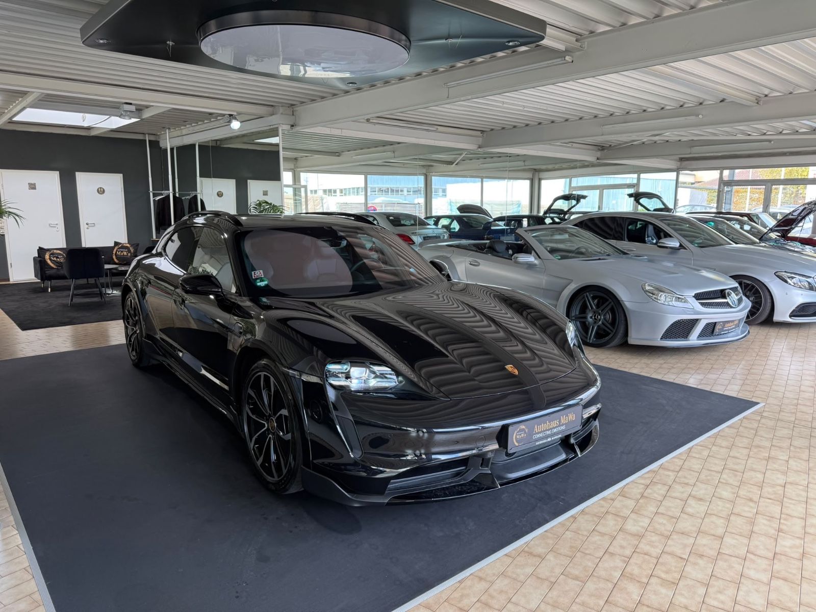 Porsche Taycan Cross Turismo Turbo S imagem 3