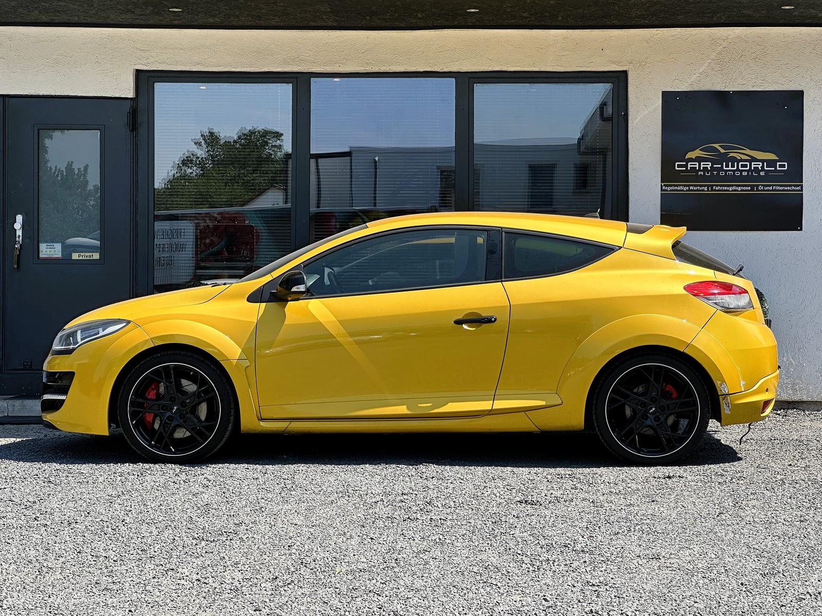 Renault Megane III Coupe Renault Sport1.HD
