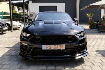 Ford Mustang - 2