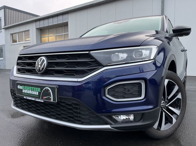 Volkswagen T-Roc 1.5 TSI UNITED AHK Active Info Navi DAB AC