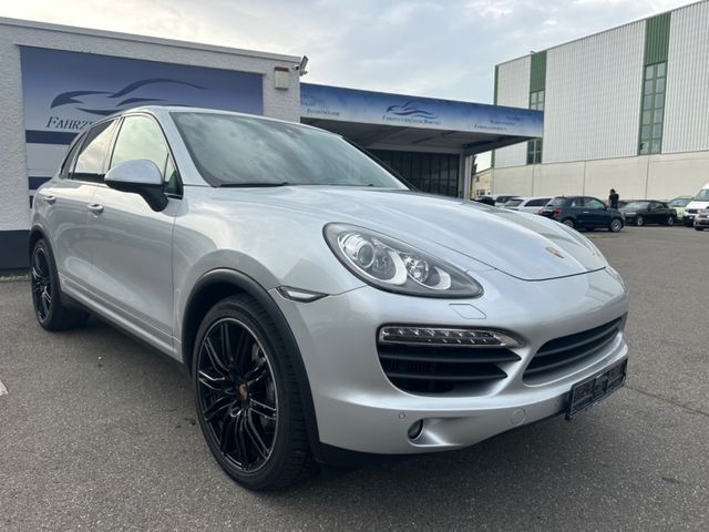 Porsche Cayenne S Diesel 4,2 V8 AHK Panorama HU Neu