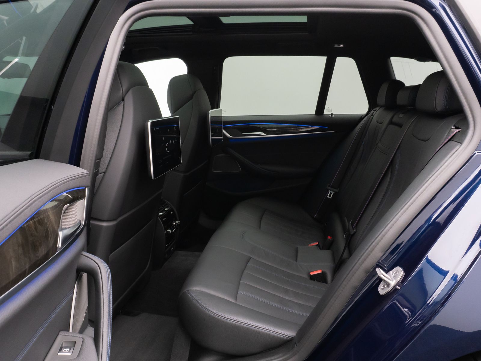 Fahrzeugabbildung BMW 520d xD M Sport FondEnt DAB Kamera Laser H/K 19"