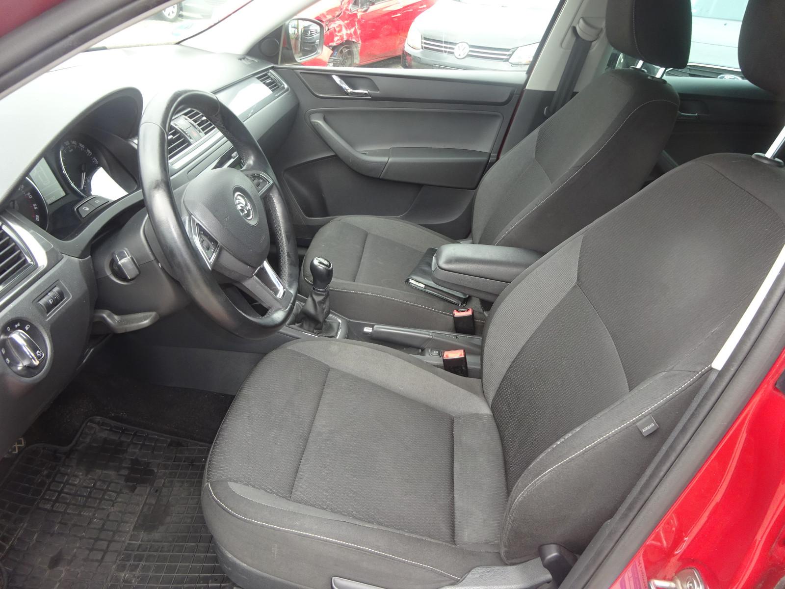 Skoda Rapid 2015 — photo 7
