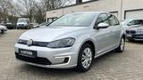 Volkswagen Golf VII Lim. e-Golf /Navi/Automatik/LED/MFL/ - mit Elektro-Antrieb: Silber