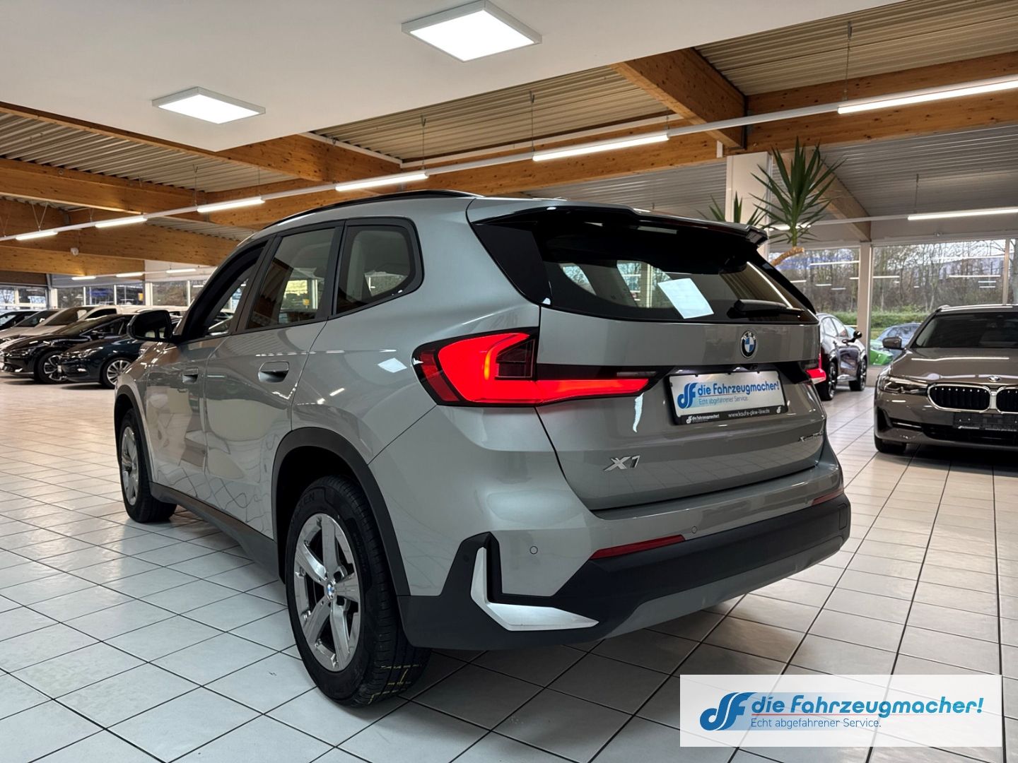Fahrzeugabbildung BMW X1 20 d xDrive Park-Assistent Navi Digitales Coc