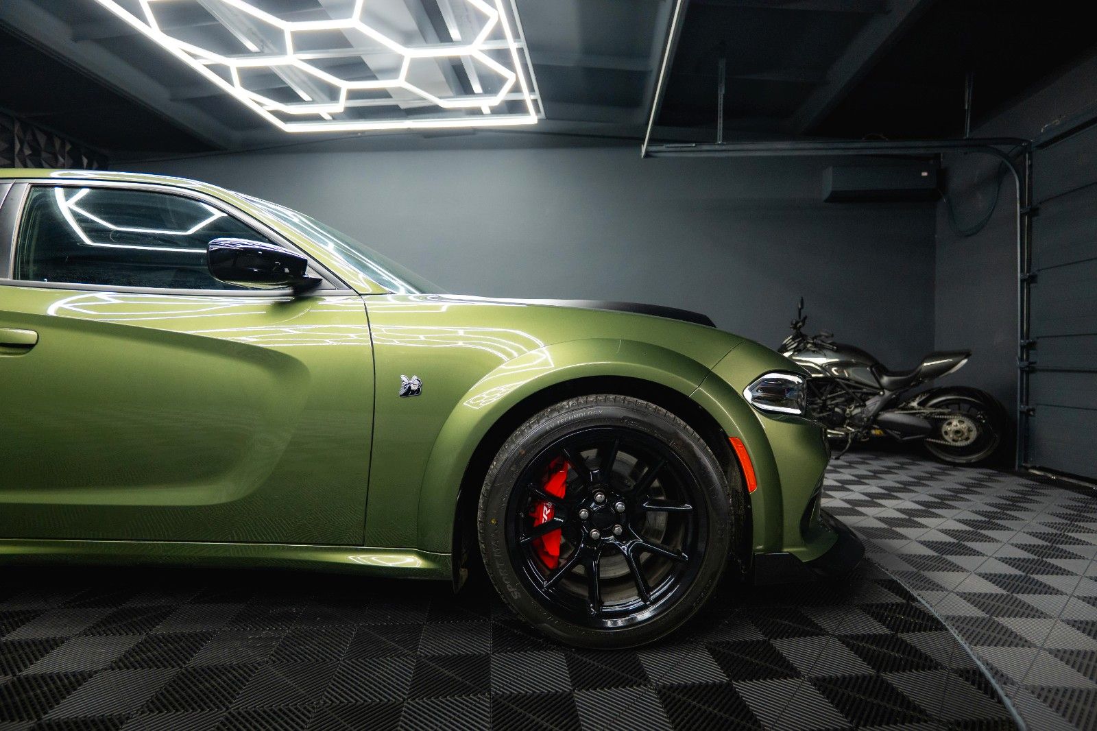 Fahrzeugabbildung Dodge Charger 6.4 V8 SRT 392 SCATPACK SWINGER WIDEBODY