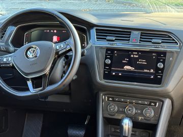 Volkswagen Tiguan Allspace - 12