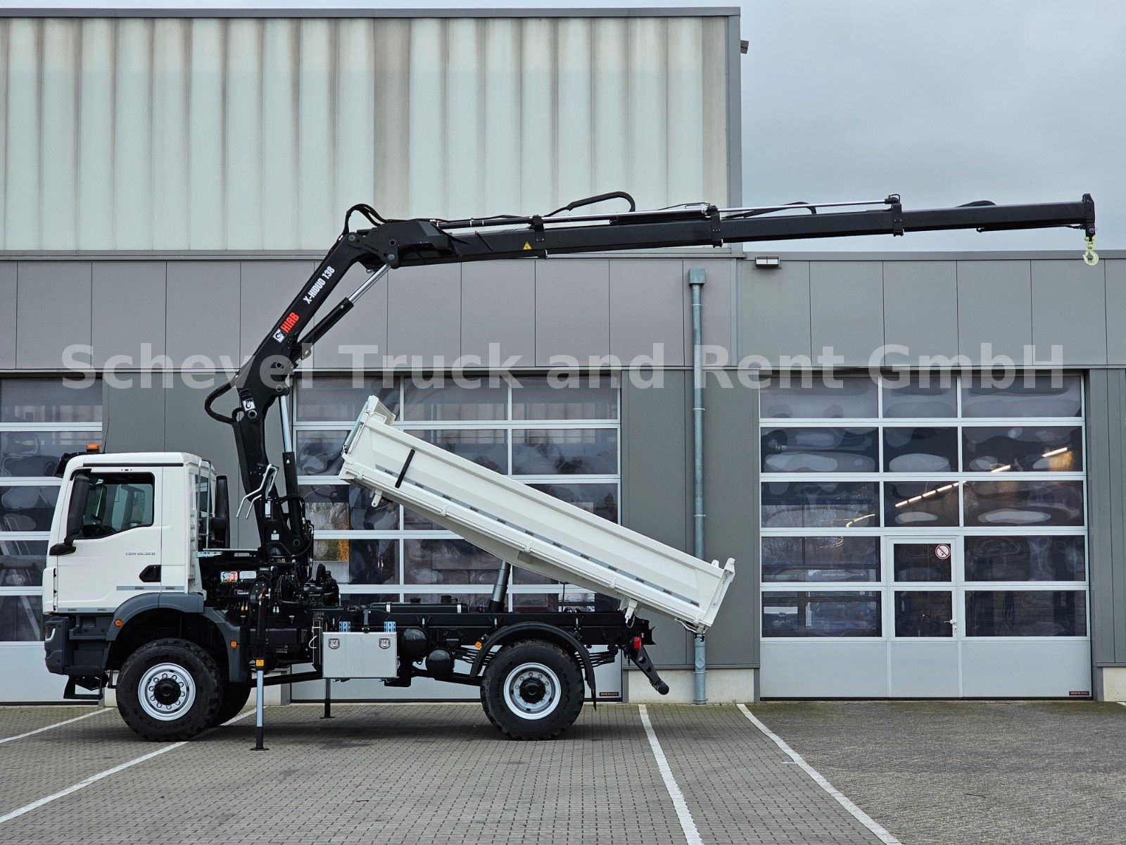 Fahrzeugabbildung MAN TGM 18.320 Kipper + HIAB 138 / 4x4 Einzelbereift