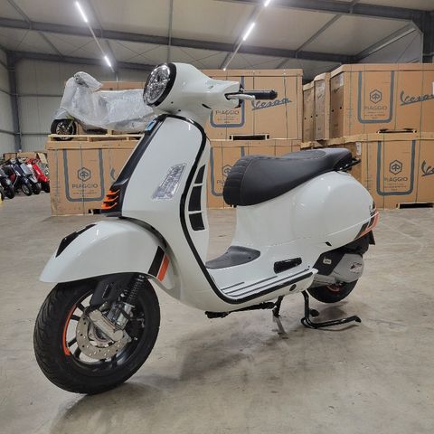 Vespa GTS 125 Super Sport 25er e5+ 3.J Garantie !