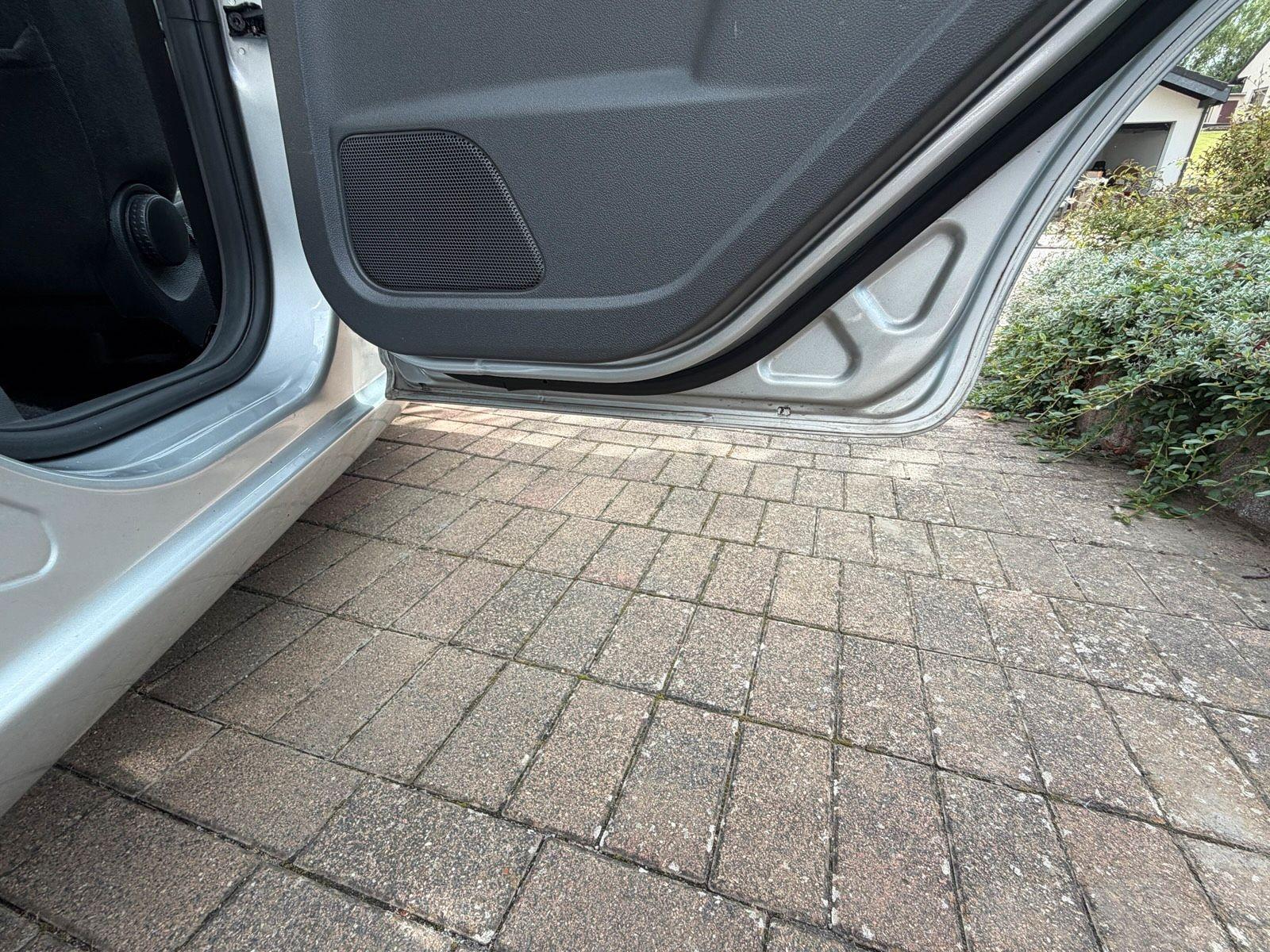Ford Focus 2005 — photo 9