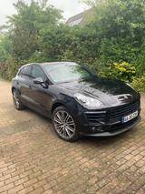 Porsche Macan . 2,0 - Porsche: 2.0