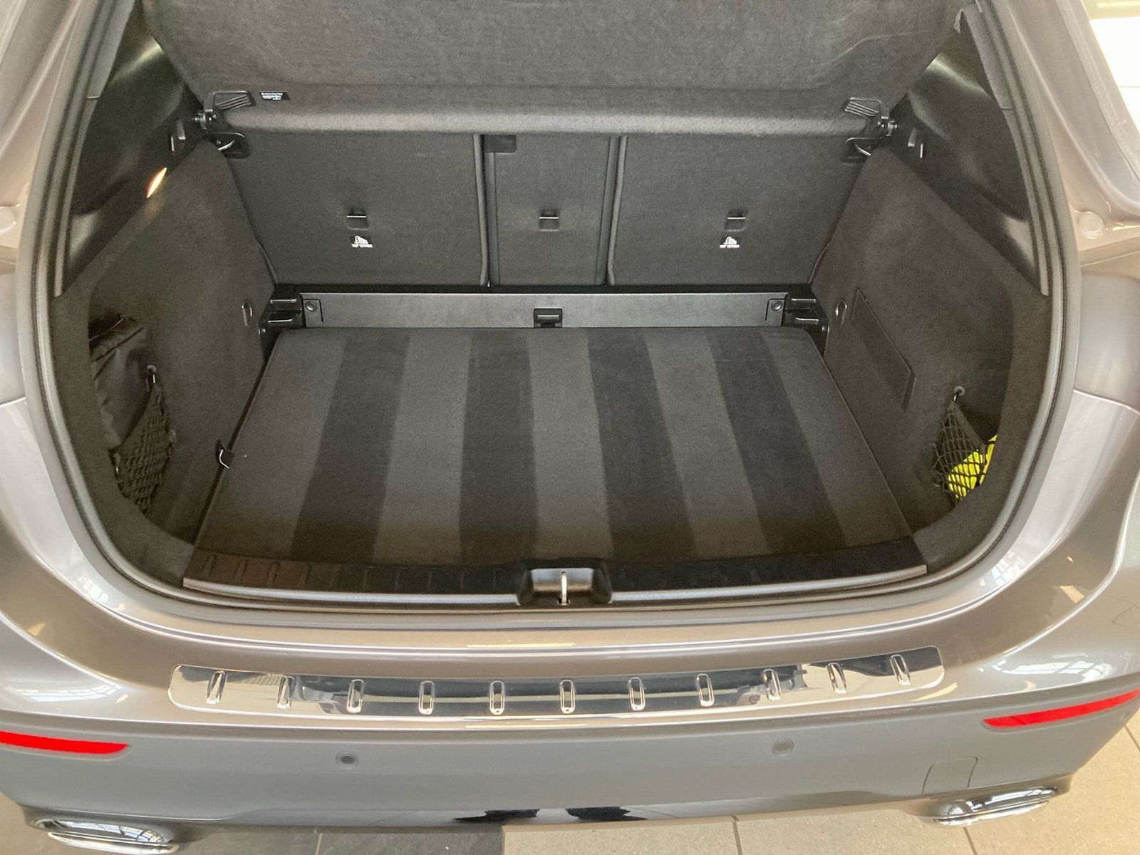 Fahrzeugabbildung Mercedes-Benz GLA 250 4M Progressive*Distro*360°*Totwi*Memory*