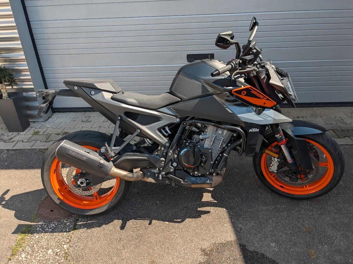 KTM Duke 990